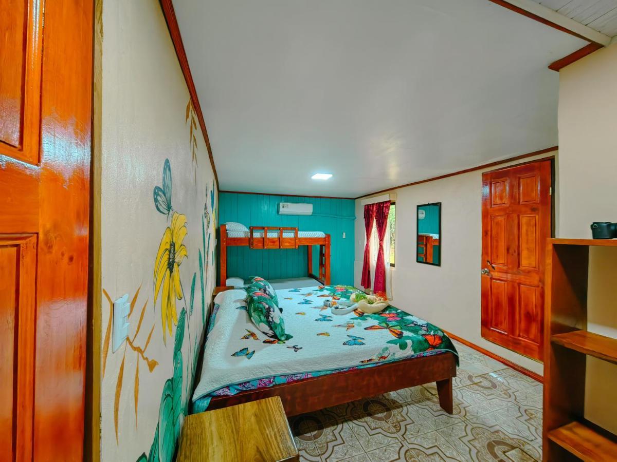 Hotel Gitana Corcovado, Y Tour Operador Drakes Bay Kültér fotó